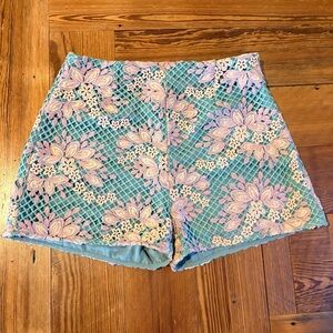 Entro Floral Lace Overlay Shorts – Women’s Size Large Feminine Garden Party